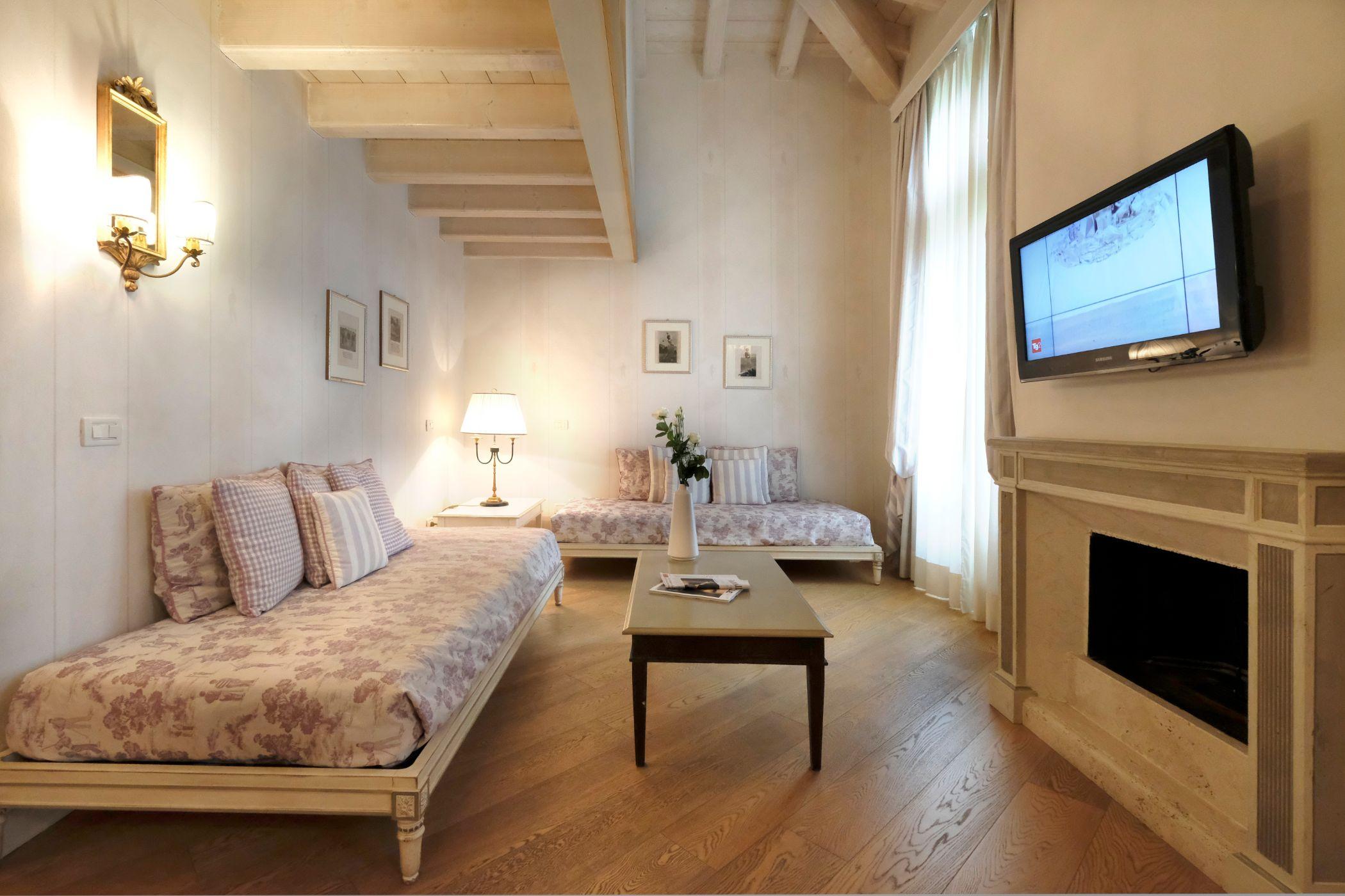 Garda Hotel San Vigilio Golf ポッツォレンゴ エクステリア 写真