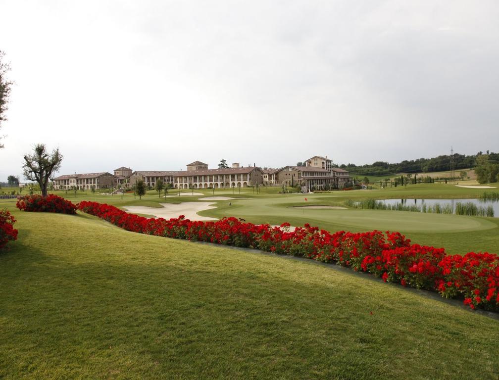 Garda Hotel San Vigilio Golf ポッツォレンゴ エクステリア 写真