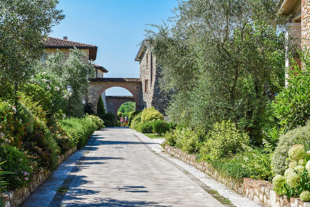 Garda Hotel San Vigilio Golf ポッツォレンゴ エクステリア 写真
