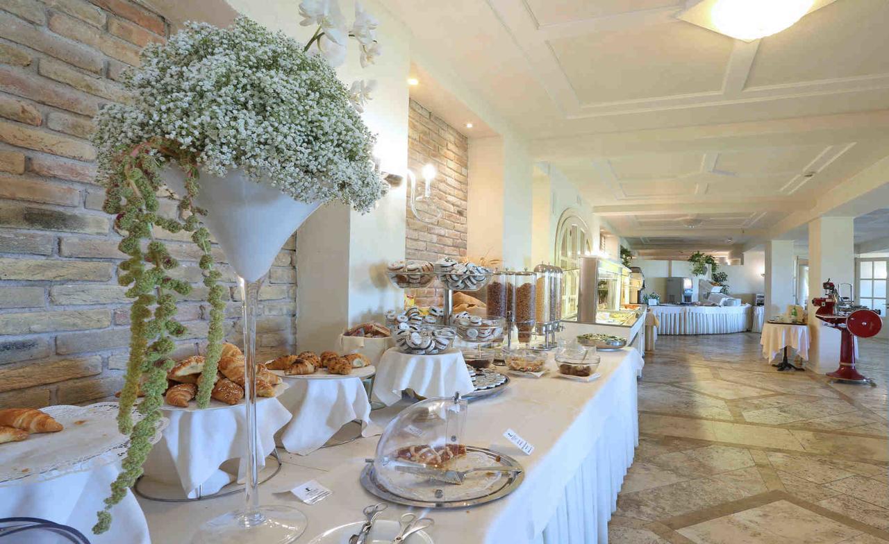Garda Hotel San Vigilio Golf ポッツォレンゴ エクステリア 写真